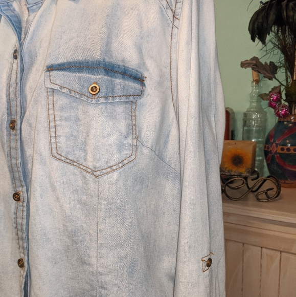 Soft! Lightweight denim top- Sale! - Picture 3 of 6